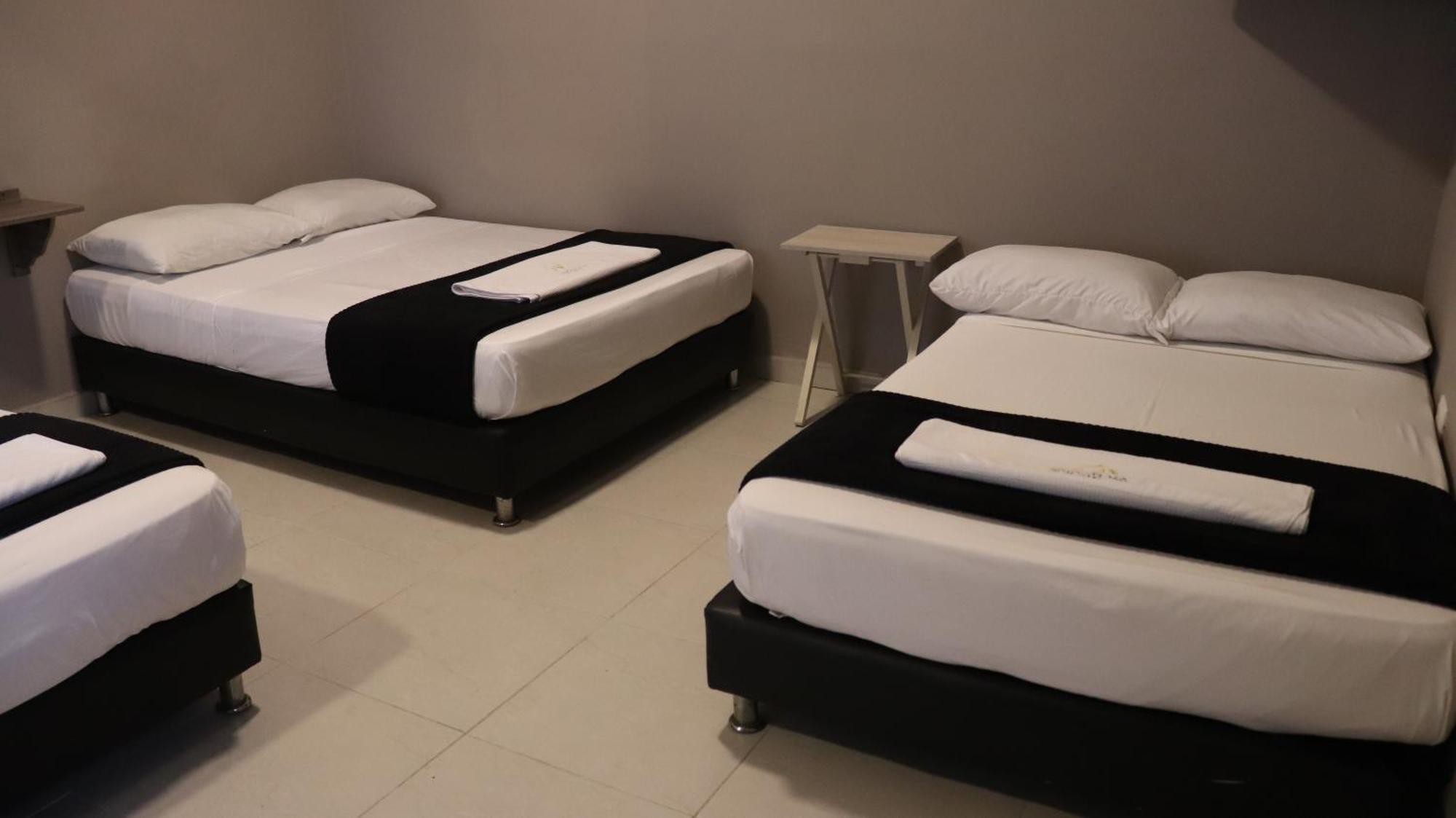 Hotel Simon Plaza Pereira Exterior photo