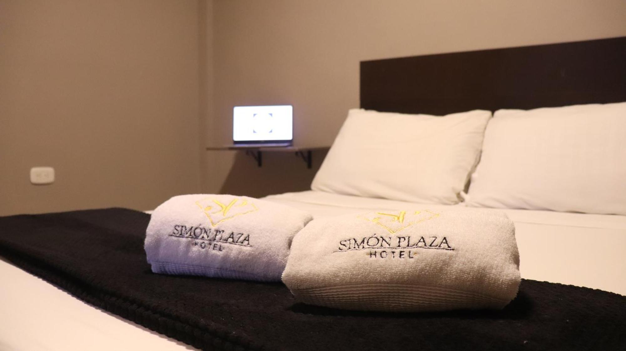 Hotel Simon Plaza Pereira Exterior photo