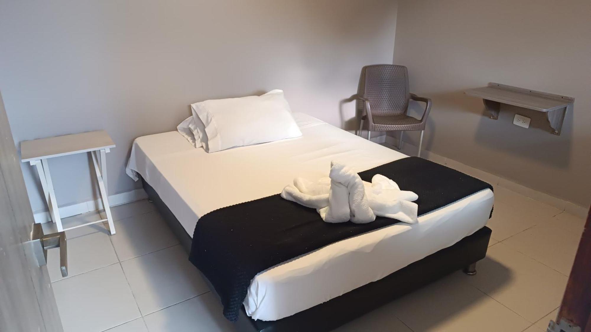Hotel Simon Plaza Pereira Exterior photo