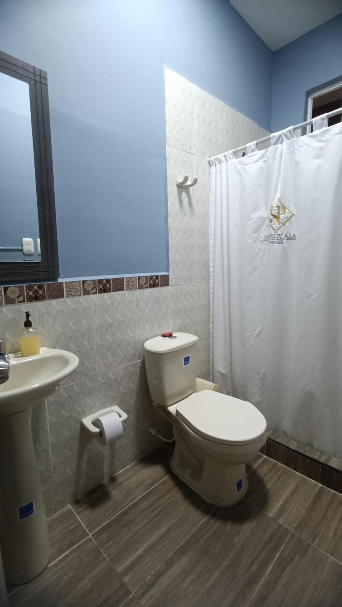 Hotel Simon Plaza Pereira Exterior photo
